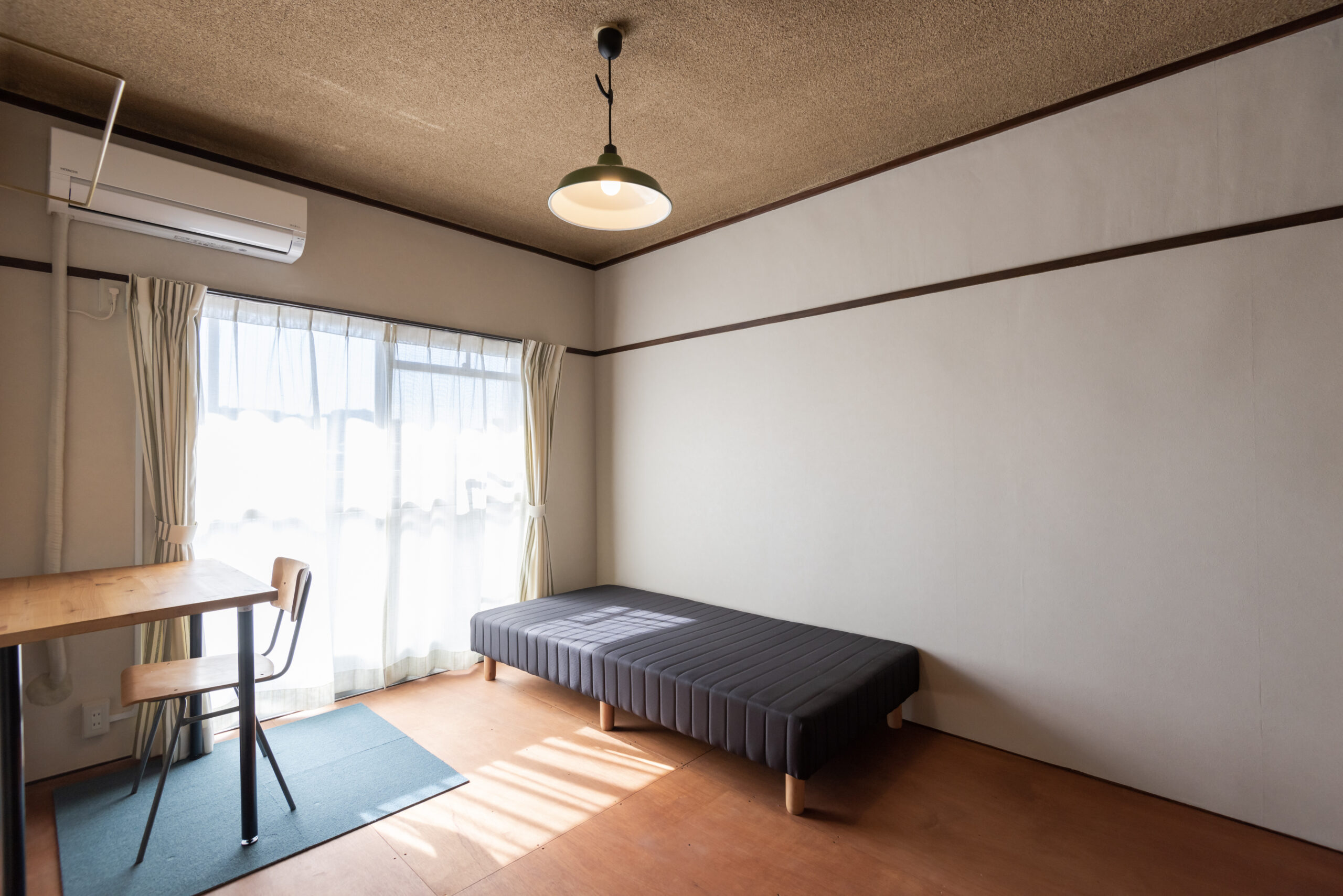 ■Room1：6畳＋収納家賃：38,000円(1年以上の方35,000円)